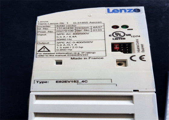Lenze E82EV152K4C VECTOR FQUENCY INVERTER DRIVE 5,5 / 4,4 AMP 50/60 HZ