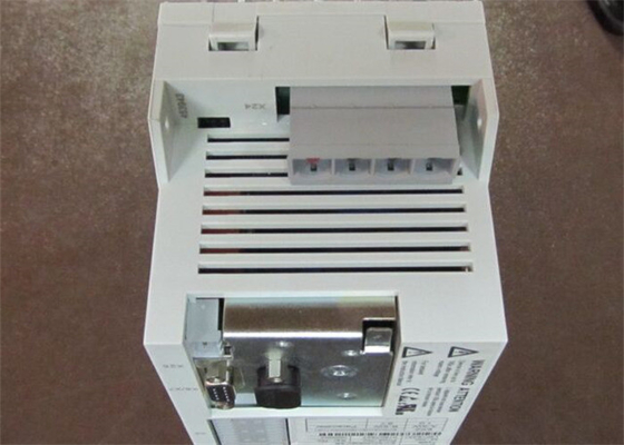 Lenze ECSCA008C4B SERVO DRIVE ΙΣΧΥΣ ΕΙΣΟΔΟΥ: 2/PE DC 0-565 V / 675V 8 AMP