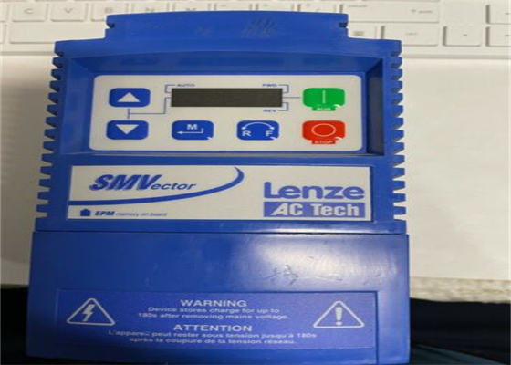 Lenze ESV371N01SXB DRIVE 0,37 KW STANDARD KEYPAD 120 VAC (DOUBLER OUTPUT) Ή 240 VAC