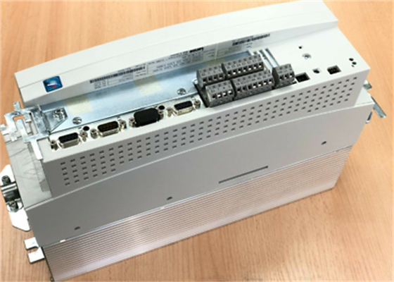 Lenze EVS9323-ER SERVO CONTROLLER 9300 SERIES 400/480 VAC 1,5 KW (2 HP) SERVO REGISTER CONTROLLER