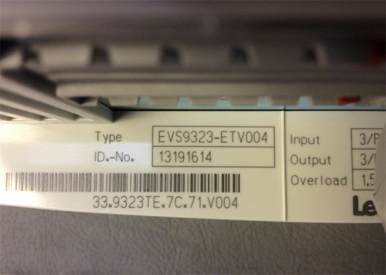 Lenze EVS9323-ETV004 SERVO CONTROLLER 9300 SERIES 400/480 VAC 1,5 KW (2 HP) SERVO PLC TECHOLOGY