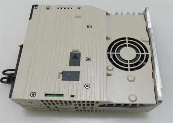 Yaskawa ολοκαίνουργια SGDV-3R8A01A AC Servo Drive στο αρχικό κουτί
