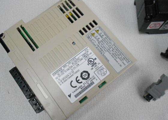 Yaskawa SGDS-01A01A Servopack Servo Drive Εργασιακή τάση 200v Καφέ χρώμα