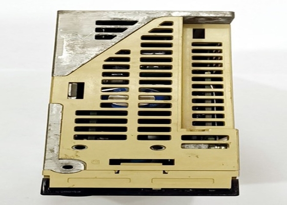 SGDS-02F12A Yaskawa Βιομηχανικά Servo Drive ολοκαίνουργια πρωτότυπο
