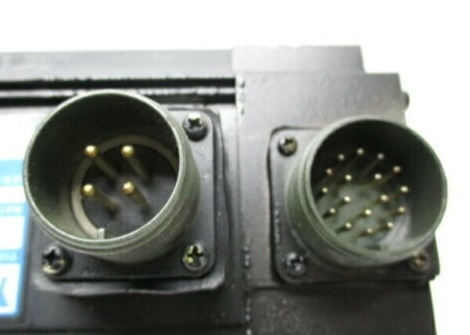 Η YASKAWA USAFED-05DA1 AC Servo Drive MOTOR 0,45 KW1500 RPM 3,8 Α