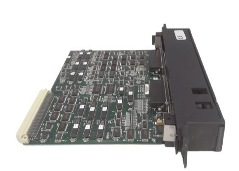 IC697RCM711 GE Μονάδα Επικοινωνίας Εφεδρείας 5 Ενδείξεις LED Συνδέεται με MS-DOS