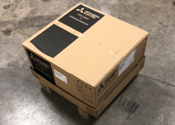Mitsubishi FR-A820-01870-E160  230 V 115 A Είσοδος 3 φάσεων Έξοδος 3 φάσεων 60 HP