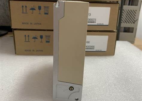 Η Yaskawa 0.03W Servo Drives SGDS-A3B12A ολοκαίνουργιο αρχικό κουτί