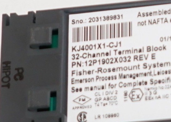 ΕΜΕΡΣΟΝ KJ4001X1-CJ1 32 κανάλια Τερματικό μπλοκ 30 VDC 1 mm Πύργος 150Hz