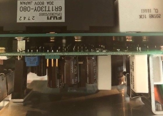 Η YASKAWA CACR-SR44BY1SD-P All Digital 4,4kW 200VAC D σειράς Servo Servopack