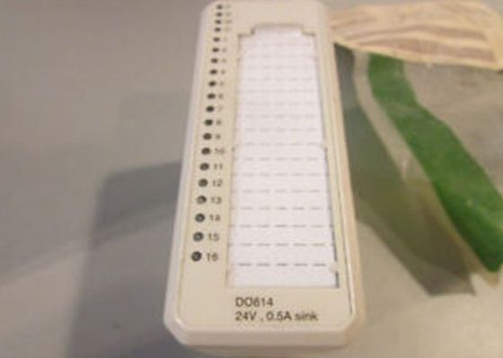 Ψηφιακή Ι Ο παραγωγής ABB DO814 η ψηφιακή ενότητα 16 ενότητας 3BUR001455R1 ΚΆΝΕΙ τα κανάλια