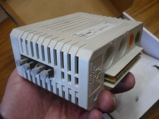 Νέος ψηφιακός διαποδιαμορφωτής S800 I/O, δημόσιες σχέσεις συστάδων ενότητας ABB 3BSE037760R1 TB840A Modulebus: Β