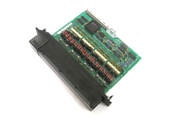 Γερμανία FANUC IC697MDL350, 120 VAC 0,5 Amp, ιδιαίτερη ενότητα παραγωγής 32-σημείου