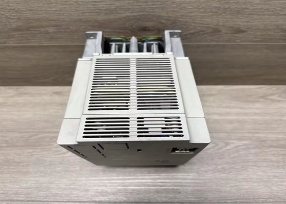 Yaskawa SGDB-10ADS Drives AC Servo Torque Speed  Position Control 3PHASE 8AMP