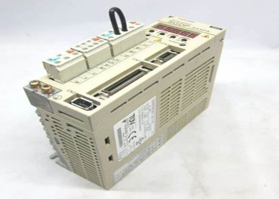 Yaskawa SGDP-04APA Digital AC Servo Control Supports Incremental and Absolute Encoders