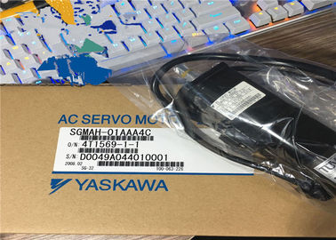 YASKAWA 16-bit  Rated Output  100W Absolute Encode SGMAH-01AAA4C AC SERVO MOTOR RPM: 3000