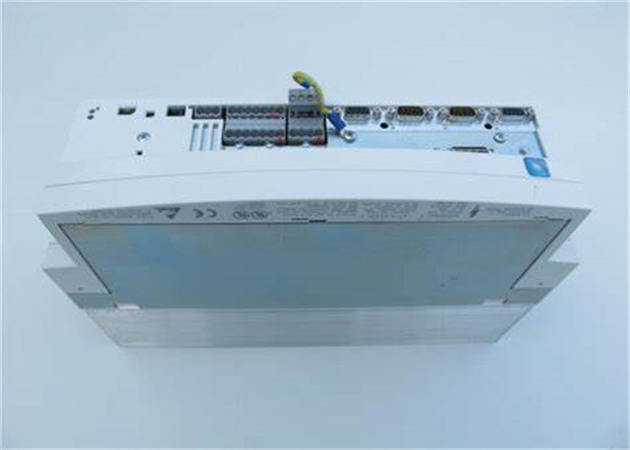 Lenze EVS9323-EKV004 SERVO CONTROLLER 9300 SERIES 400/480 VAC 1,5 KW (2 HP) SERVO CAM PROFILER