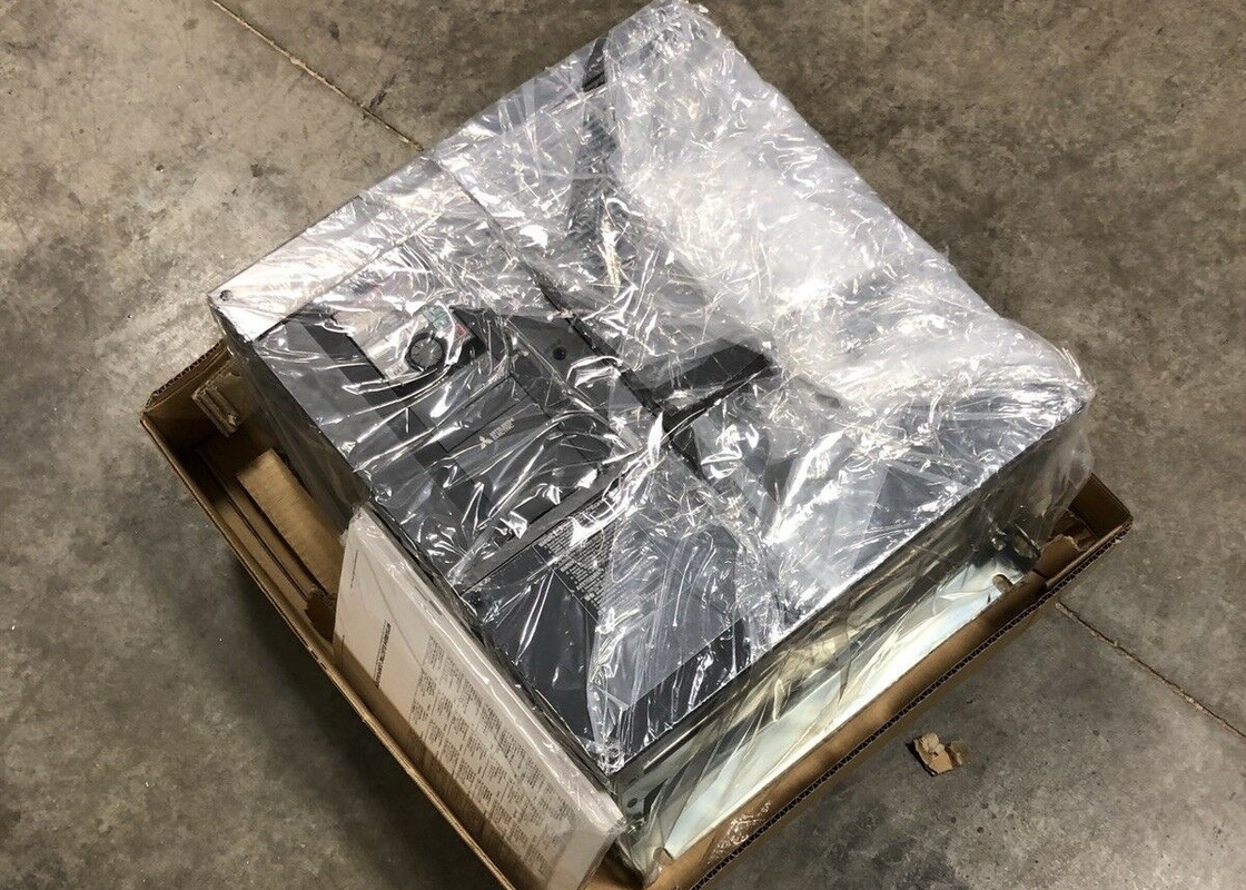 Mitsubishi FR-A820-01870-E160  230 V 115 A Είσοδος 3 φάσεων Έξοδος 3 φάσεων 60 HP