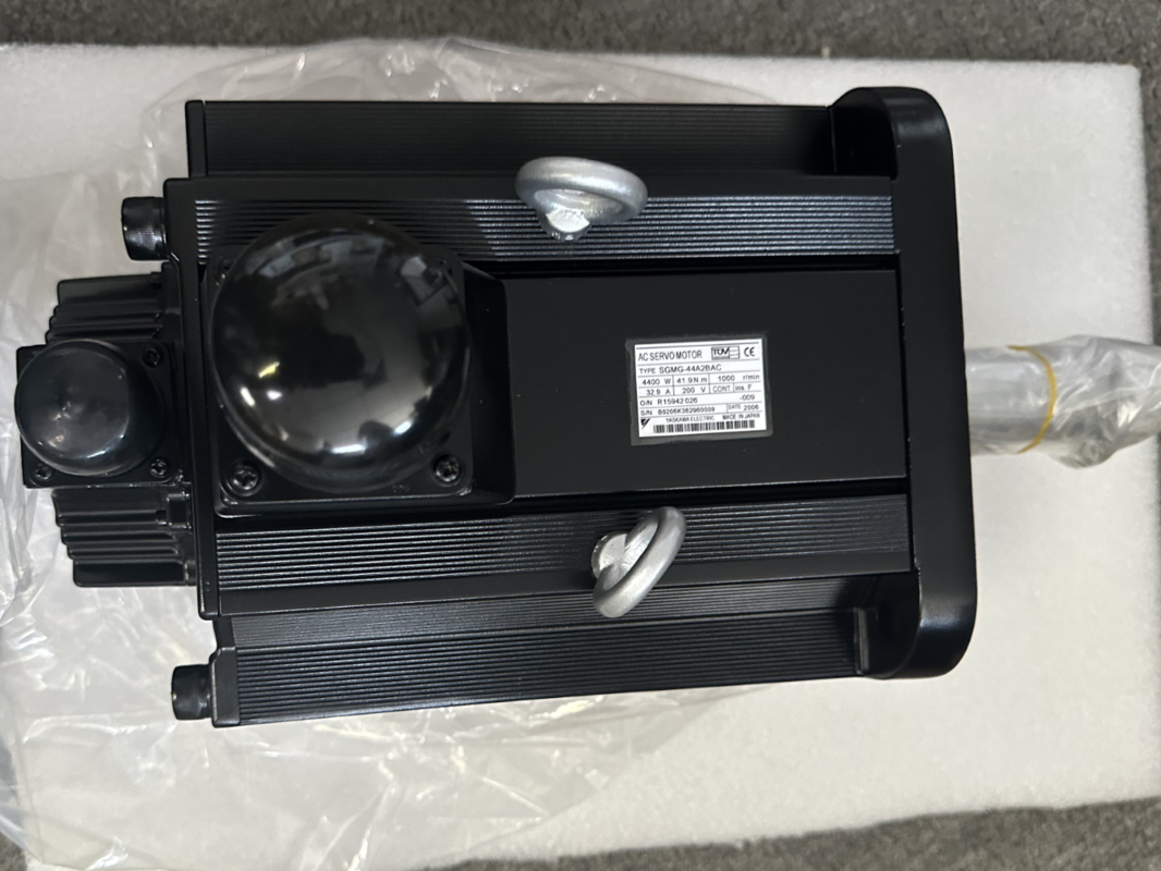Σερβοκινητήρας Yaskawa SGMG-44A2BAC 	4.4kW 1500/3000 RPM 200V Τυπική Διαμόρφωση
