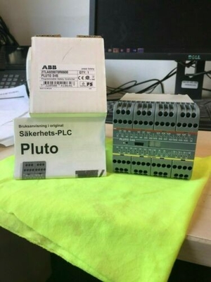 2TLA020070R6600 SAFETY PLC PLUTO D45 WITH PLUTO SAFETY BUS ANALOG INPUTS 45 I/O 8 COMBINED